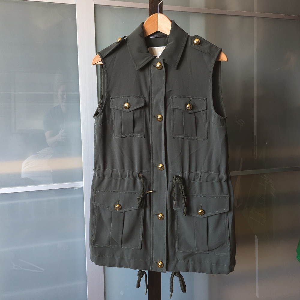 ✨Michael Kors Army Green Tie Vest - Size Small